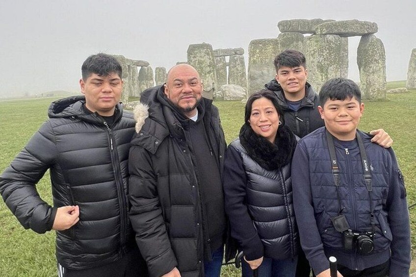 Stonehenge and Bath Private car with Chauffeur and Guide 4