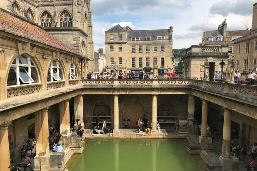 Stonehenge & Bath Private Day Tour from London with Guide 2