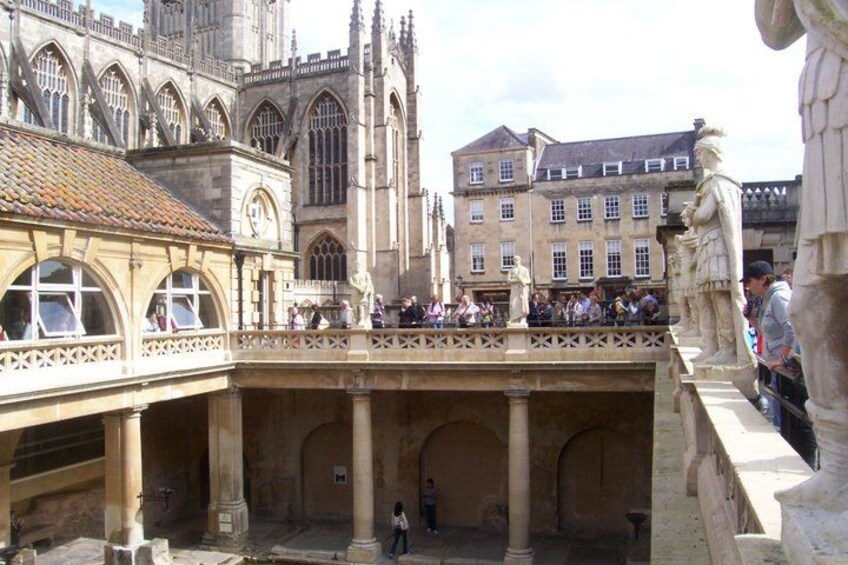 Stonehenge & Bath Private Day Tour from London with Guide 3