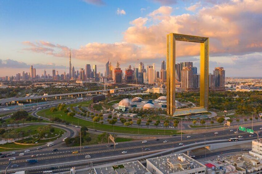 Dubai’s Top 10 Must-See Attractions Tour with Burj Khalifa 4
