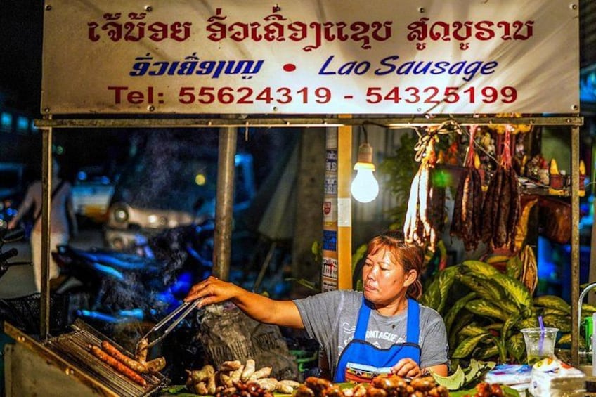 Vientiane Cuisine and Culture with Tuk Tuk Tour 1