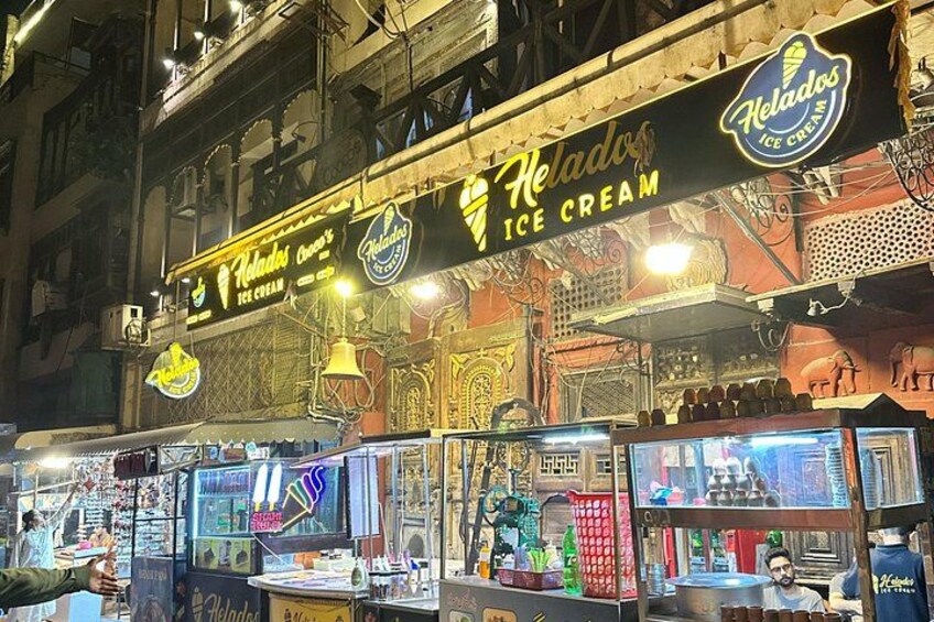 Private Lahore Complete Night Food Tour 1