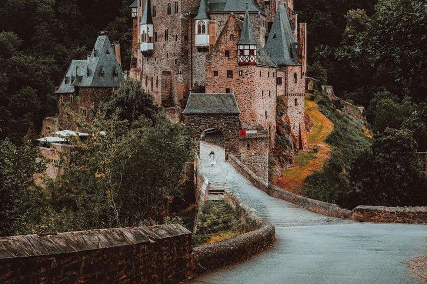 Koblenz: Private Eltz Castle tour with Roundtrip Transport 2
