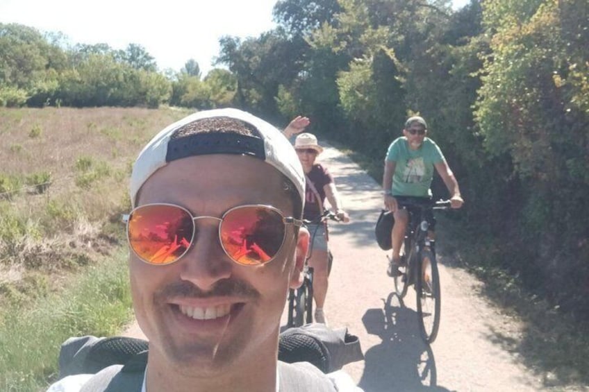 Montpellier Nature-Guided Ride to Lake Cres by Electric Bike 5