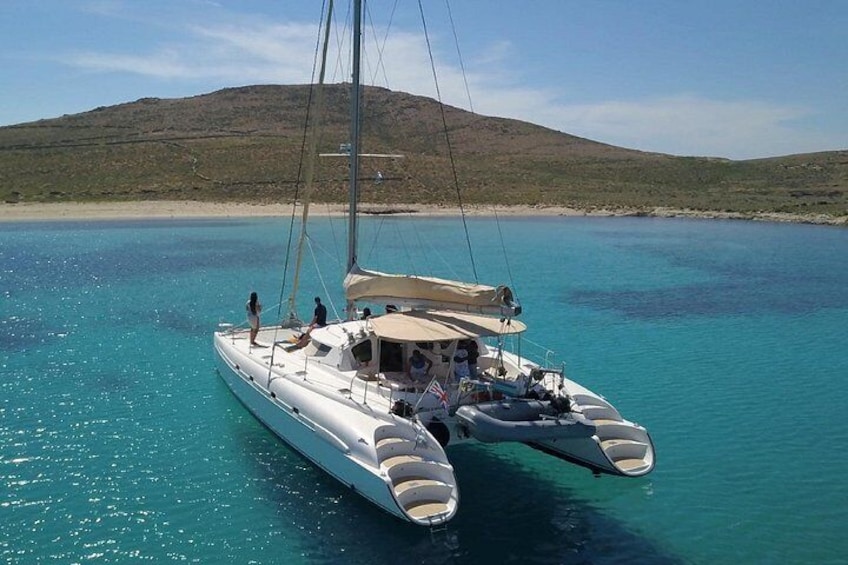 Relaxing in Rhenia Island 3