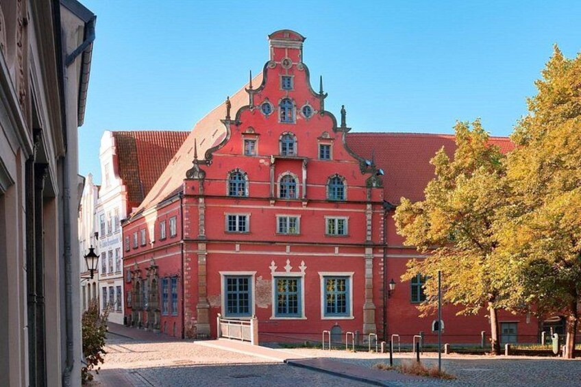 Best Intro to Wismar in 2 hours with a Local 4