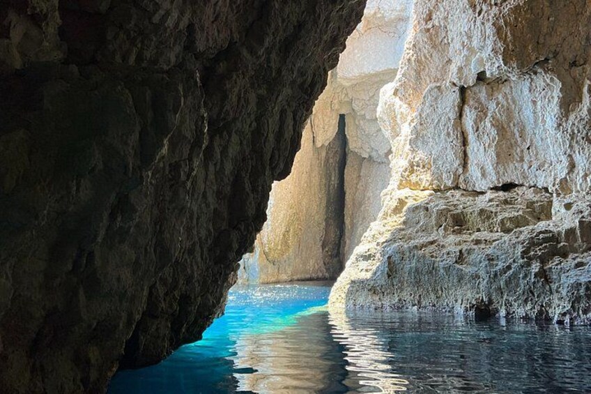 3-Hour Private Tour in Zakynthos, Cameo Island & Keri Caves 4