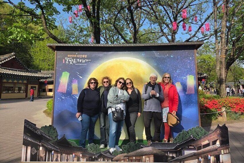 Suwon: Hwaseong Fortress/Folk Village/Starfield Library Tour 3