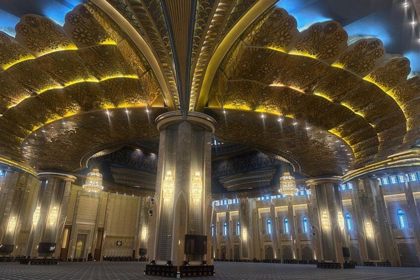 Discover Kuwait: Full-Day Landmarks Tour + Delicious Meal 3