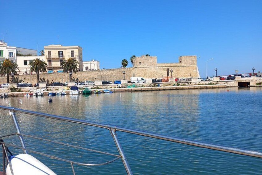 Boat Trips in Bari from 90 Minutes 2