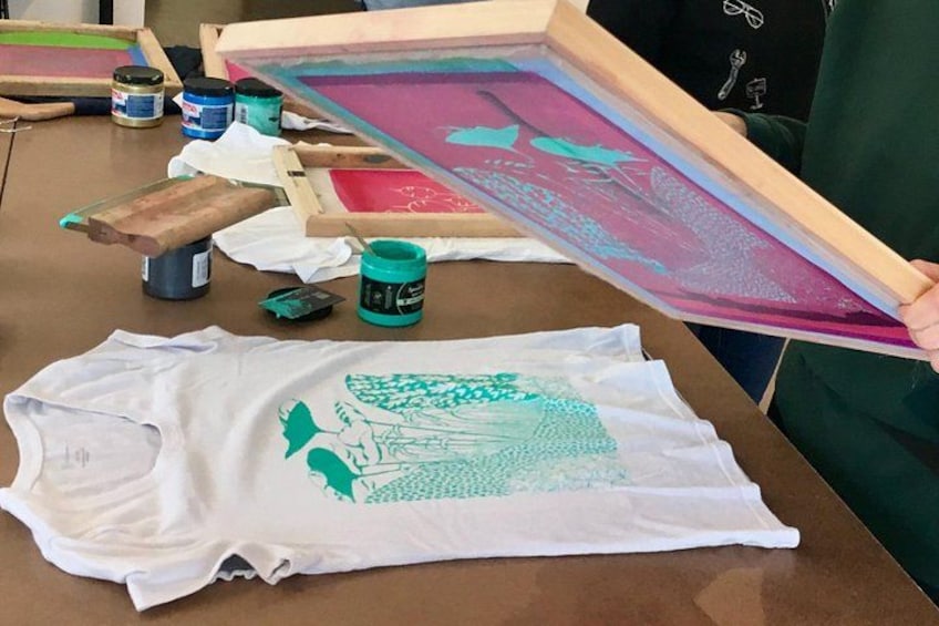 Chicago BYOT Screen Printing Workshop: Make Your Own Art Tee 5