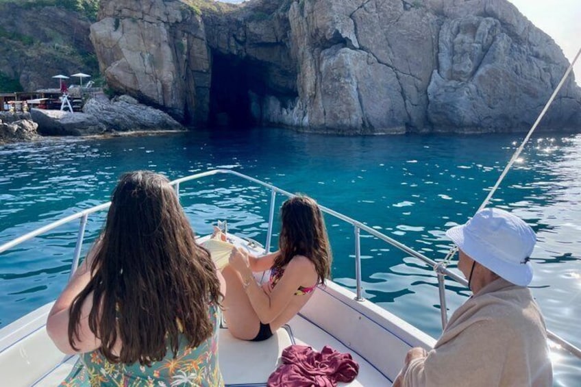 Cefalù : Private Boat Excursion with Aperitif and Snorkeling 2