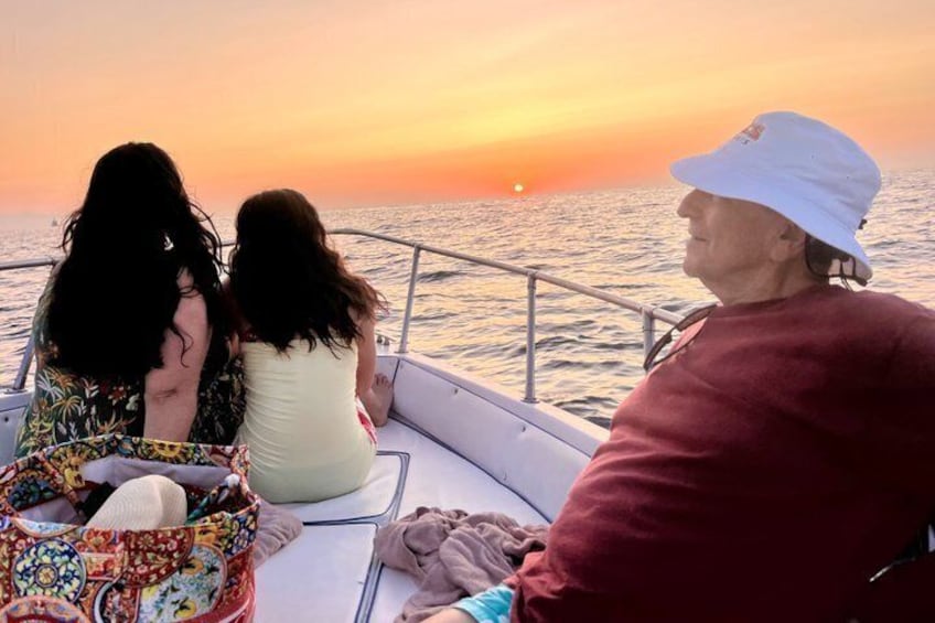 Cefalù : Private Boat Excursion with Aperitif and Snorkeling 3
