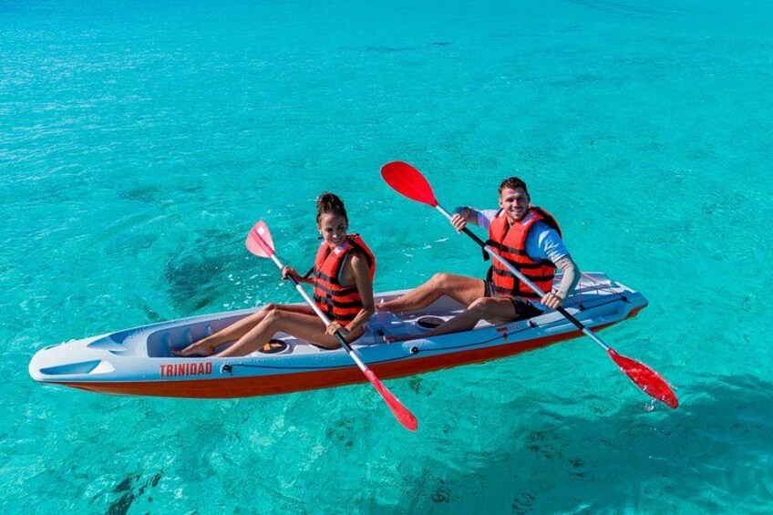 paradise-beachfront-exclusive-kayak-paddleboard 4