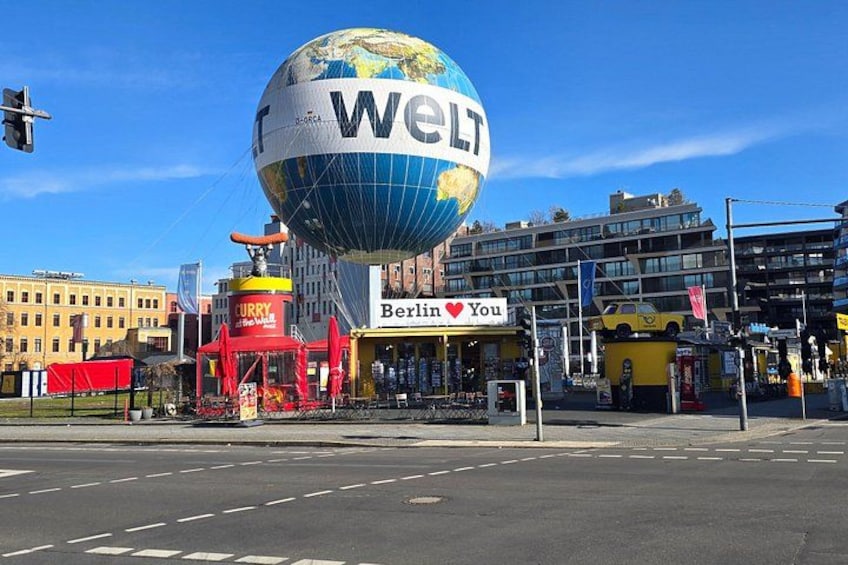 Berlin : The best bike tour with a Berlin guide and insider tips 5