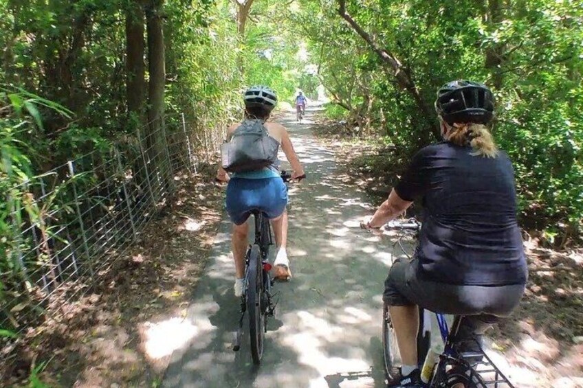 Private Coastline E-Bike Tour in Fukuoka 5