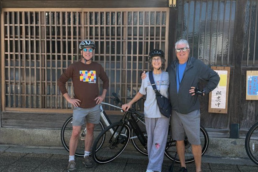 Private Coastline E-Bike Tour in Fukuoka 2