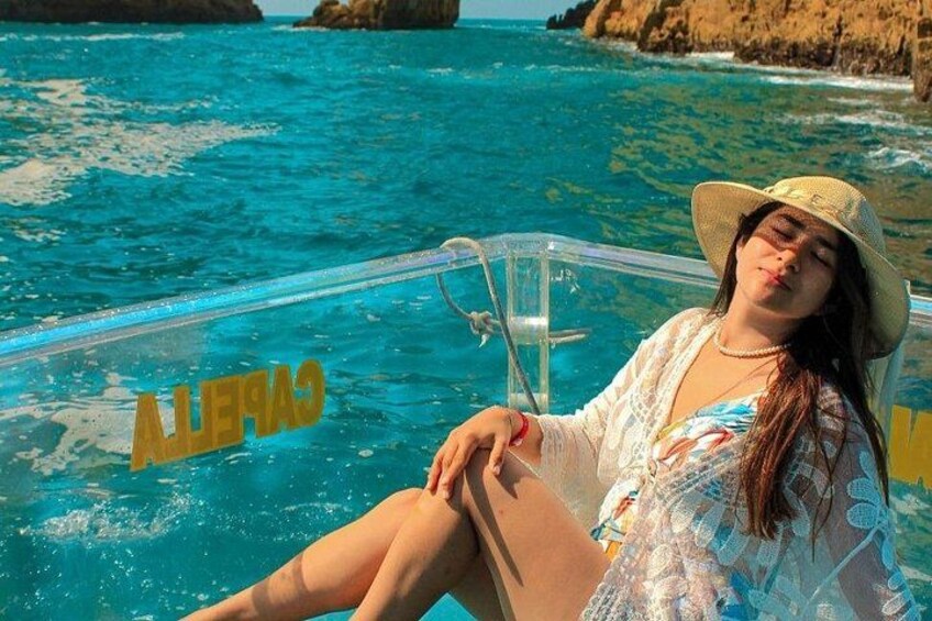 Instagrammable Glass-bottom boat trip in Los Cabos Bay 2