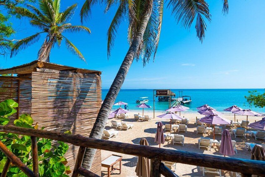 A Day to Private Island Luxury Beach Club with Food 1
