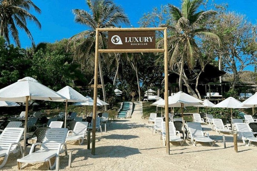 A Day to Private Island Luxury Beach Club with Food 4