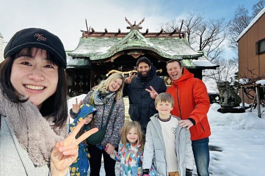 Explore Kanazawa Half Day Private Tour with Local Nurse 1
