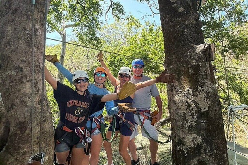 Zipline Monkey Jungle family canopy tour in Tamarindo 5