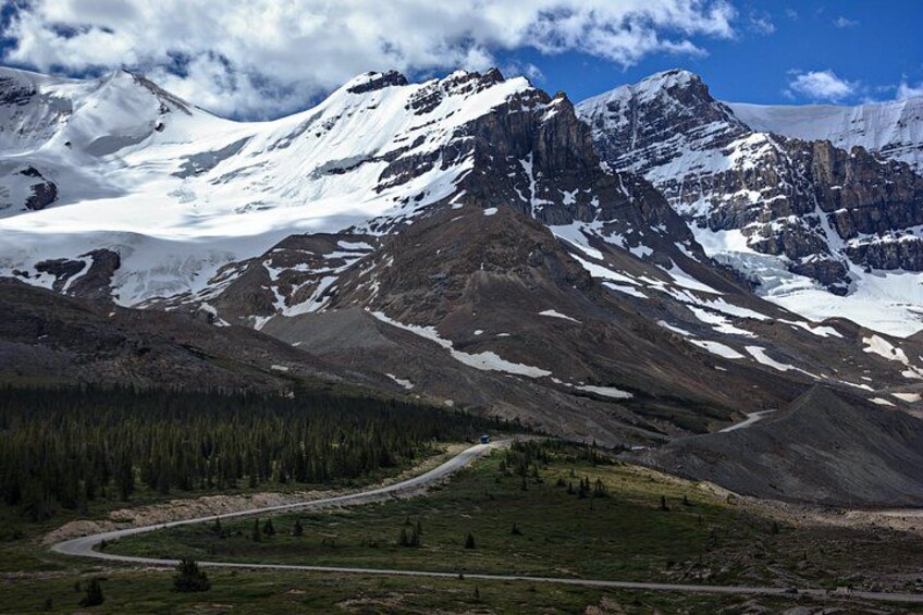 Icefields Parkway Small Group Tour with Peyto Lake and Lunch 3
