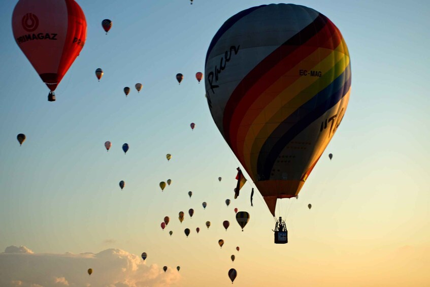 Picture 1 for Activity From Prague: Hot Air Balloon Ride with Champagne and Snacks 4