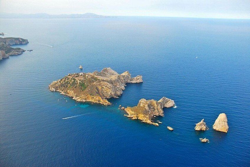 Boat Tour Around the Medes Islands and the Foradada Rock 2