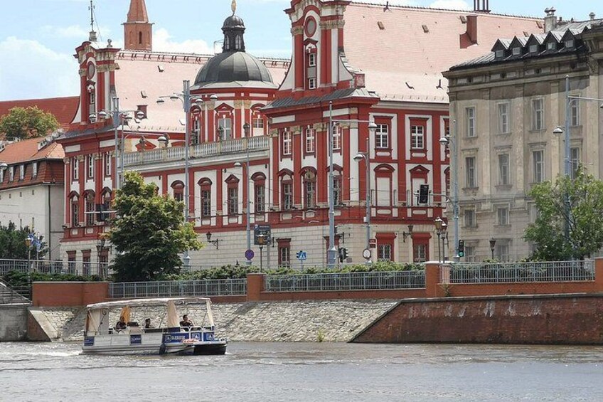 Wroclaw: Premium Catamaran Cruise at BARBARKA Riverside Bar 2