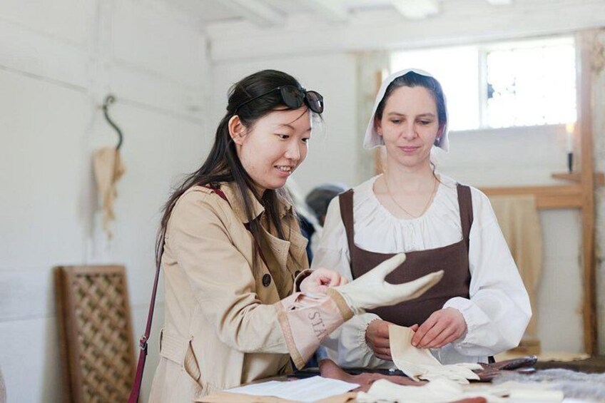 The Glover's workshop at Shakespeare's Birthplace 2
