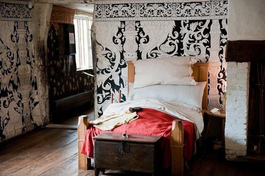Shakespeare's Birthplace - Includes New Place Gardens 2