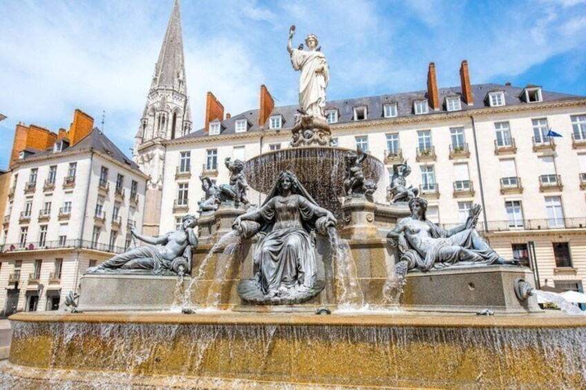 Nantes Scavenger Hunt & Highlights Self-Guided Walking Tour 4