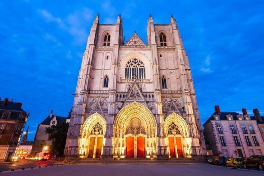 Nantes Scavenger Hunt & Highlights Self-Guided Walking Tour 3