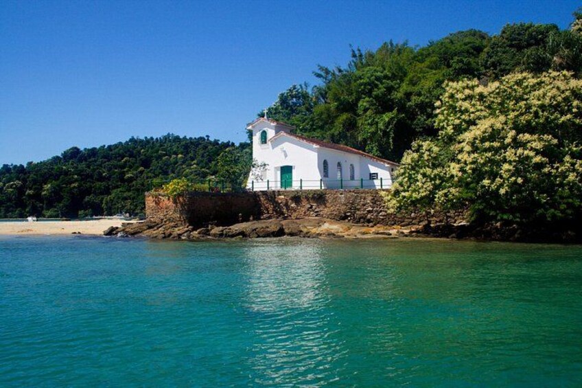 Angra dos Reis Private Boat Tour– Paradise Islands & Clear Waters 2