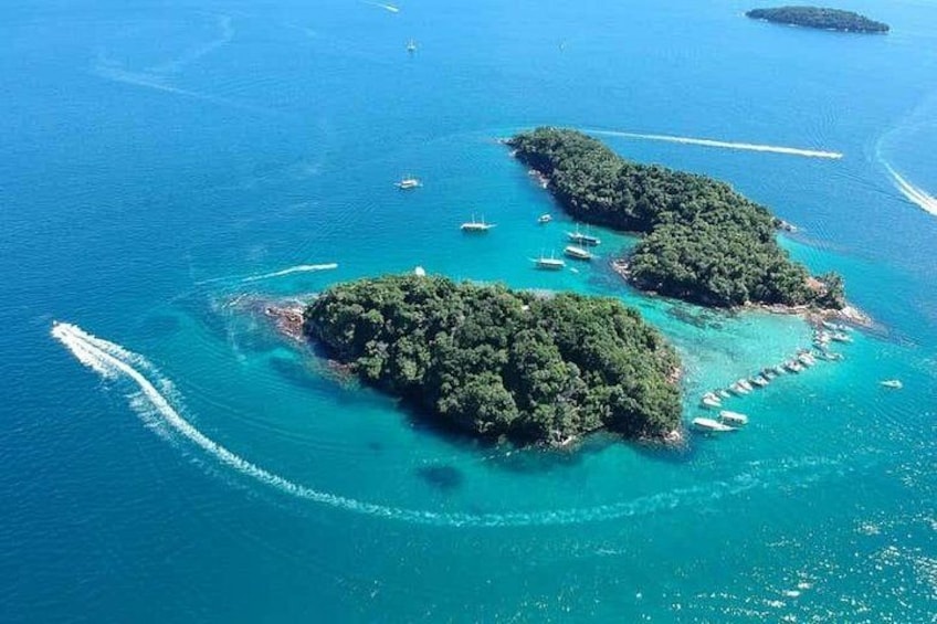 Angra dos Reis Private Boat Tour– Paradise Islands & Clear Waters 3