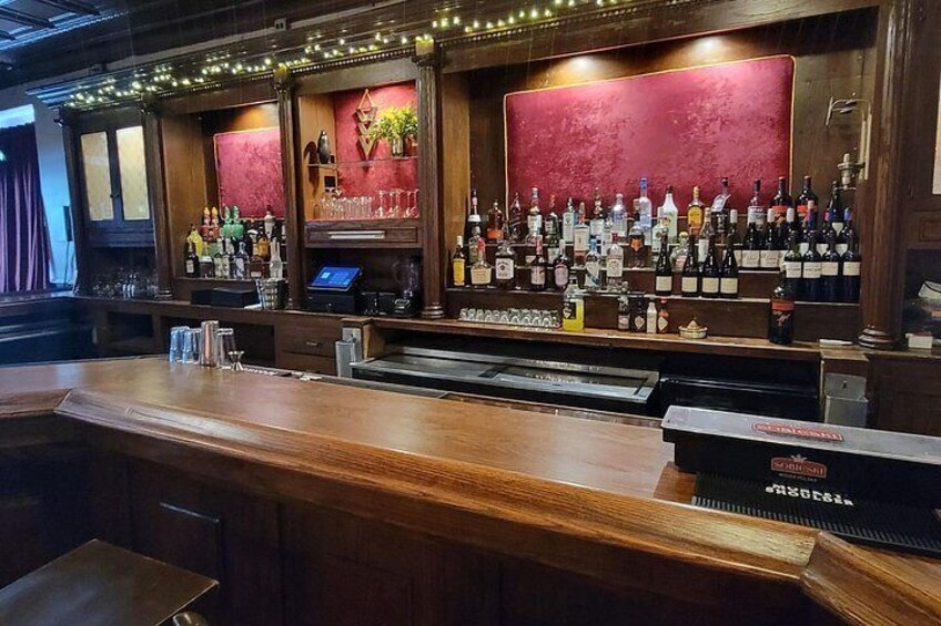 Vito's Vault Chicago Speakeasy Dinner Theatre 5