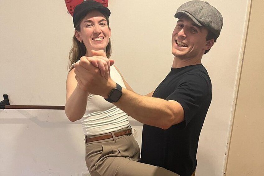 Intimate and fun Tango class in Buenos Aires 3