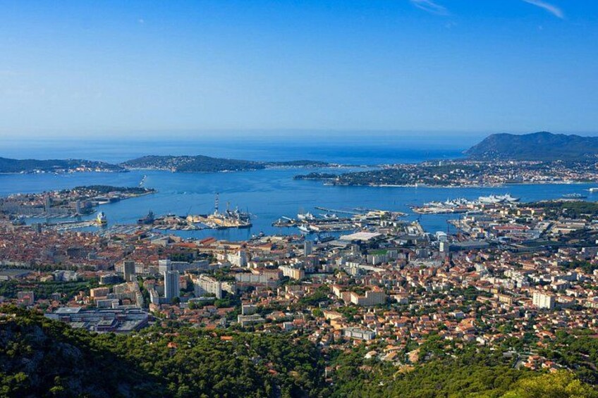 Best Intro to Toulon in 2 hours with a Local 5