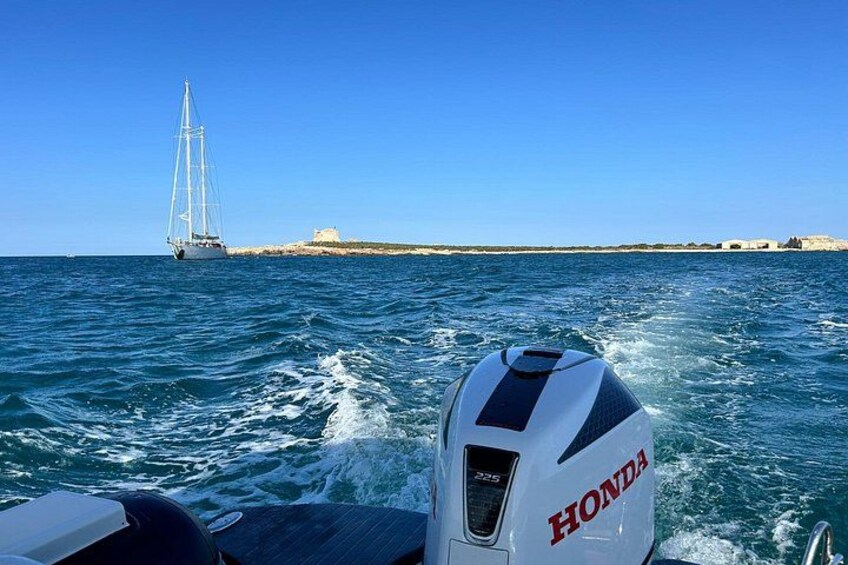 Marzamemi: half day Private Boat to Currents Island and Ants Cape 4