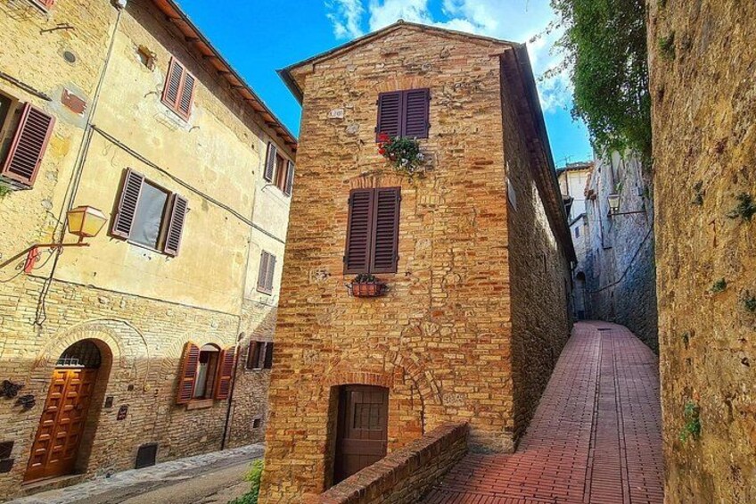 San Gimignano - Private Historic Walking Tour 2