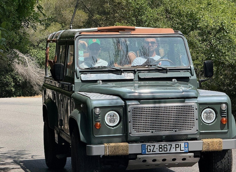 Picture 3 for Activity Nice: Sunset & Wine Tasting in a historic Land Rover 2