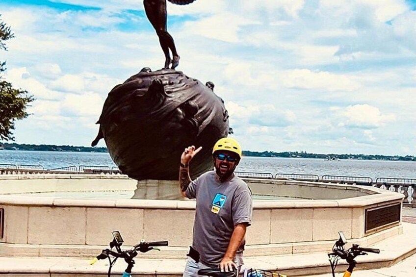Electric Bike Art and Architecture Guided Tour in Jacksonville 3
