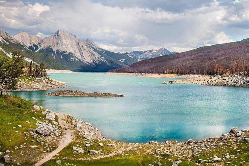 2-Day Private Tour in Jasper National Park 3