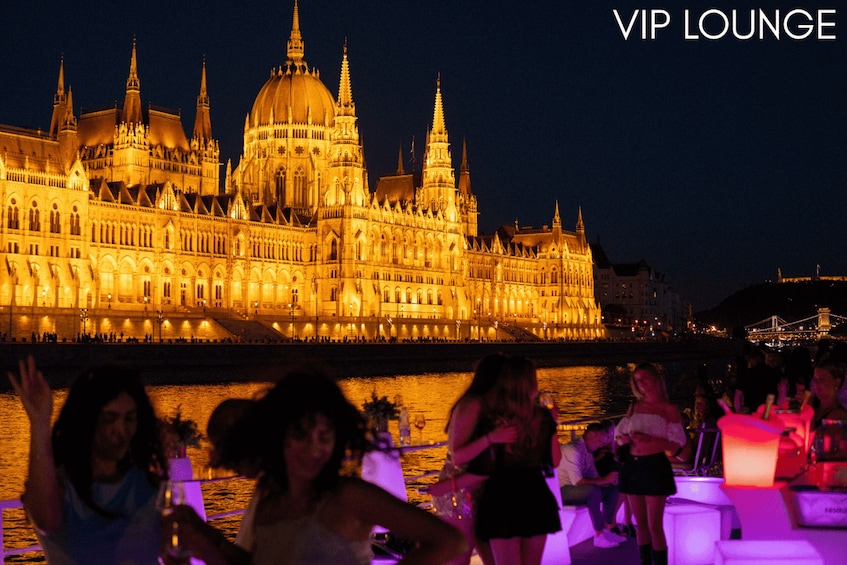 Picture 15 for Activity Unlimited Prosecco & Aperol Danube Cruise, Rooftop Terrace 3