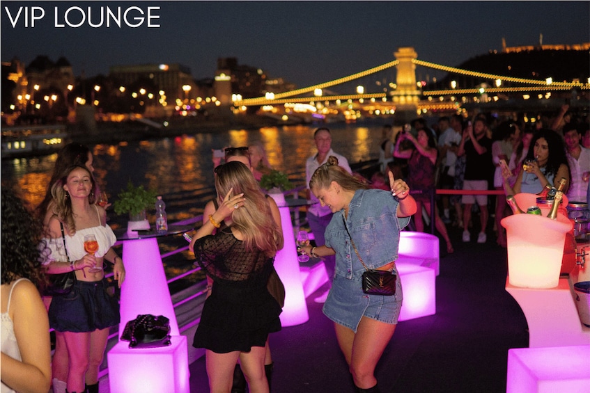 Picture 29 for Activity Unlimited Prosecco & Aperol Danube Cruise, Rooftop Terrace 5