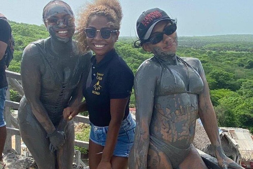 Tour to the Mud Volcano in Cartagena with Lunch 5
