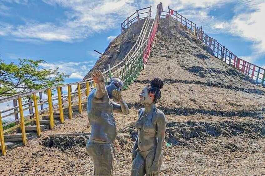Tour to the Mud Volcano in Cartagena with Lunch 2