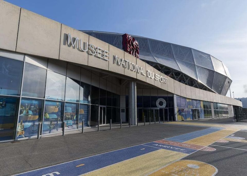 Fachada del edificio del Museo Nacional del Deporte. 5