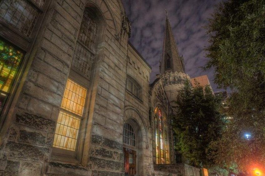 San Antonio Haunted Pub Crawl – Ghosts, Drinks & Historic Bars 5